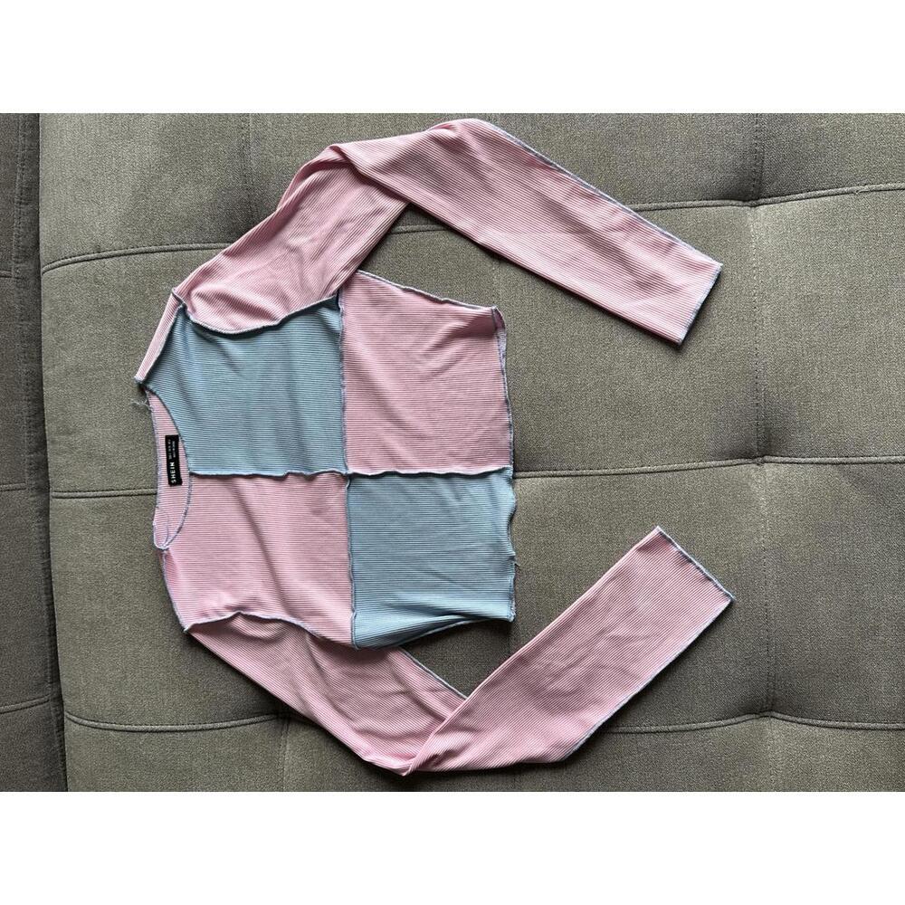 SHEIN Colorblock Long Sleeve Crop Top